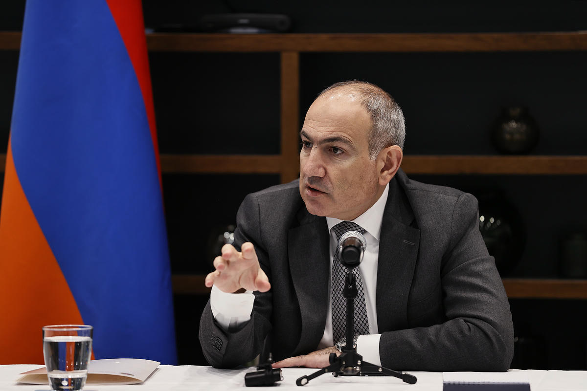 Paşinyan'dan Fidan'a 